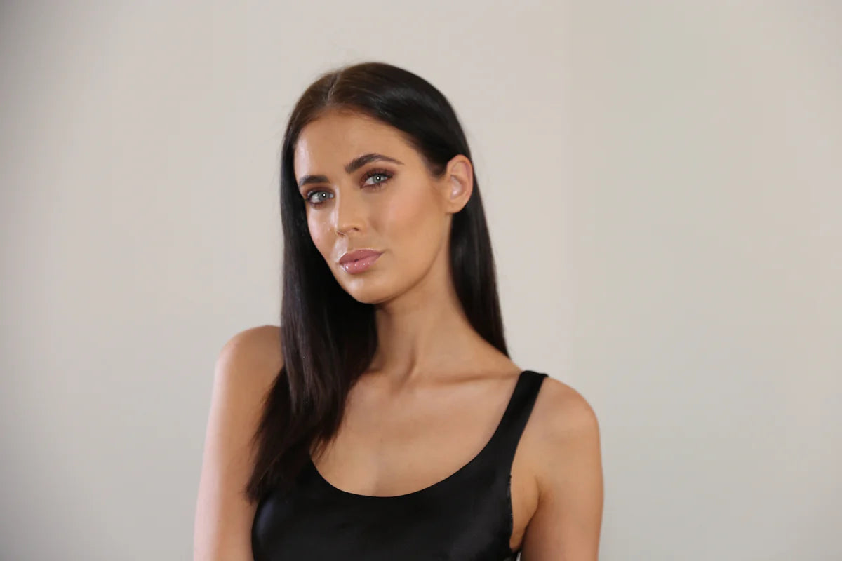 RUNWAY ROOM SIMPLY SUEDE - DEEP DUSTY BLUSH LIPGLOSS