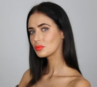 RUNWAY ROOM ENTREPRENEUR - BOLD ORANGE MATTE LIPSTICK