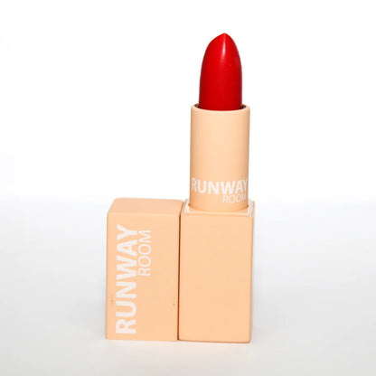 RUNWAY ROOM THE GOVERNOR - VIBRANT PINK/FUCHIA MATTE LIPSTICK